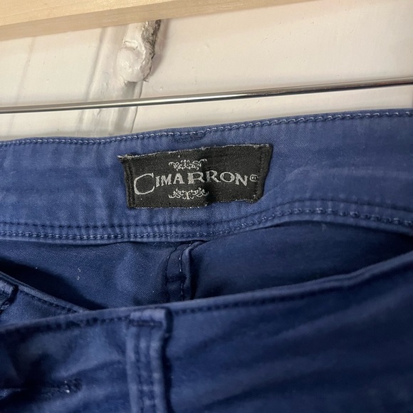 Blue Jean Cimarron - Picture 5 of 6